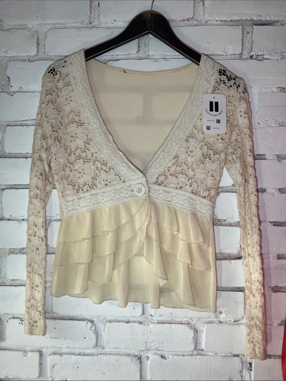 Unbranded Cream Lace & Ruffle V-Neck Top button lace cardigan with peplum
